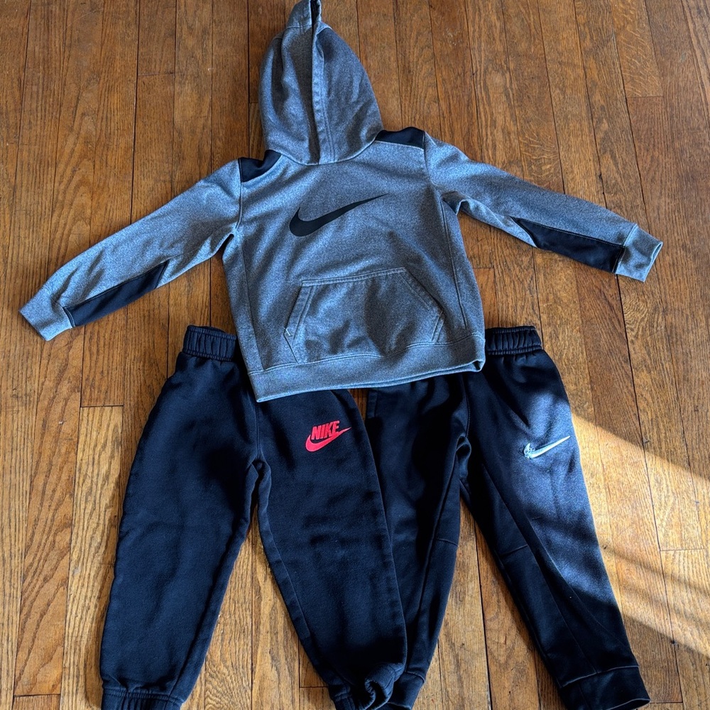 Nike Kids Gray and Black Jogger Set